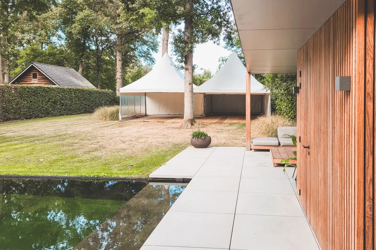 Party tents at GBS Tenten