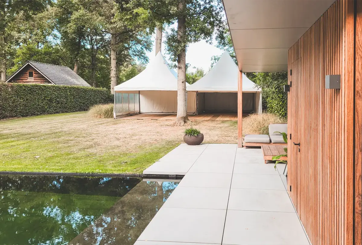 Party tents at GBS Tenten