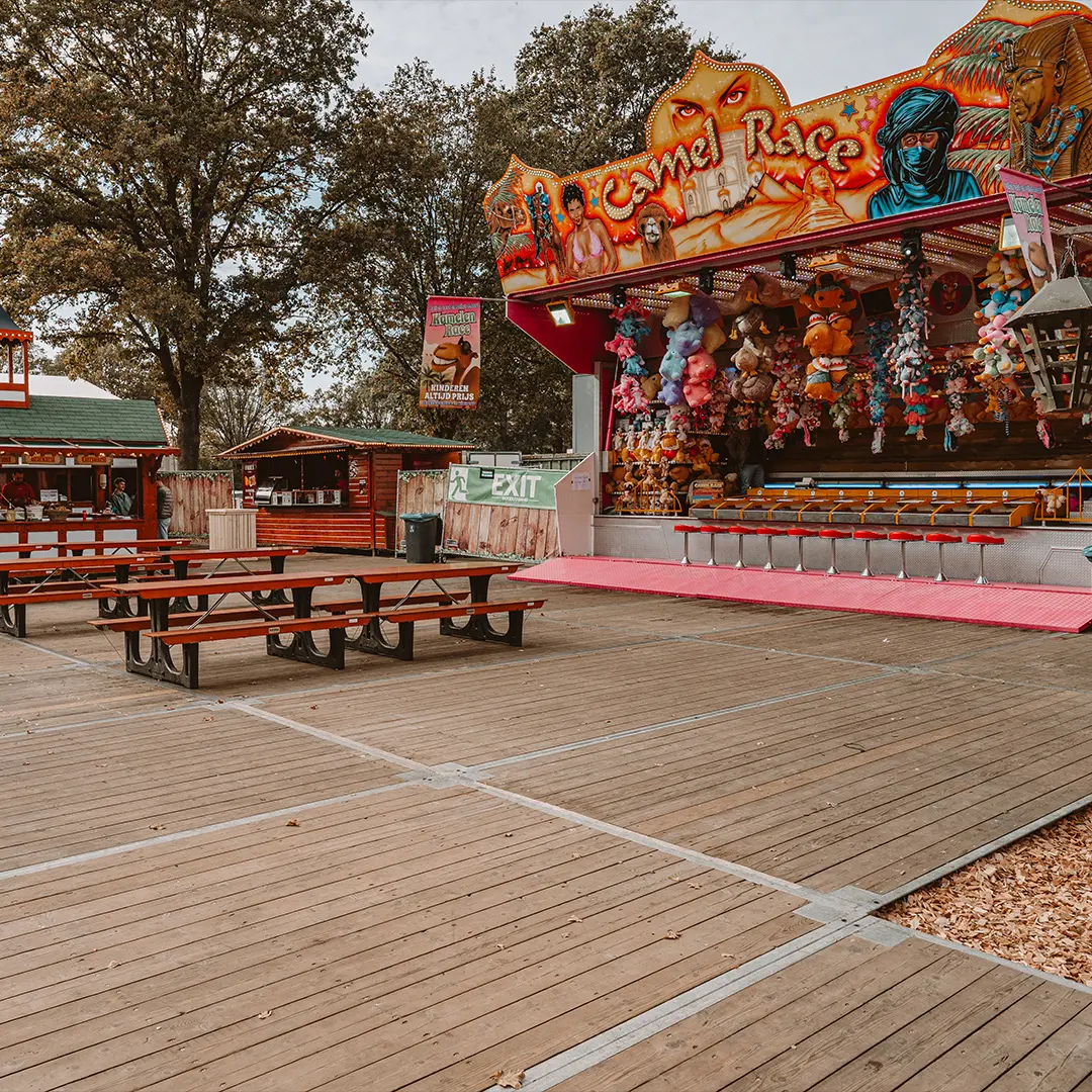 Tente principale de l’Oktoberfest Soerendonk par GBS Tenten