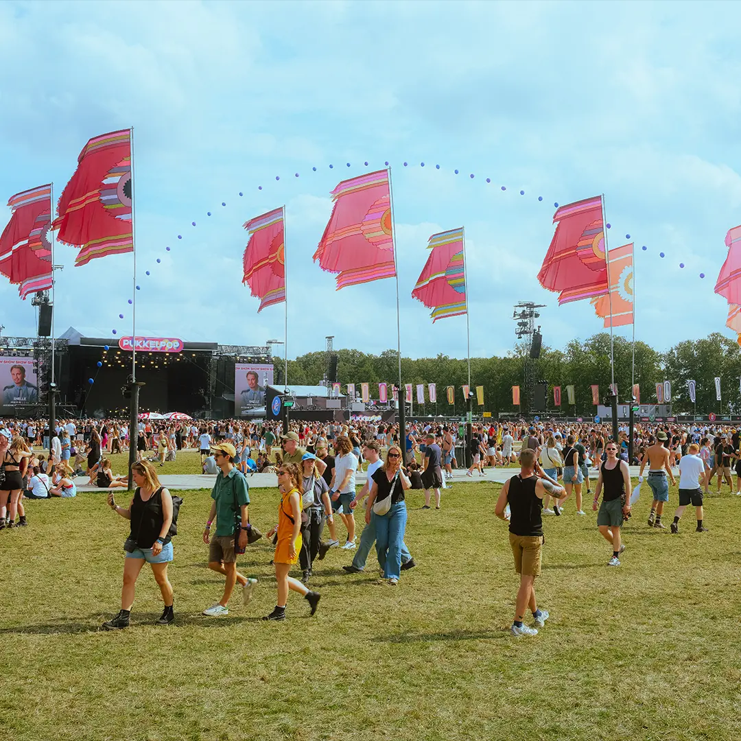 + 9000m² floors/walkways at Pukkelpop by GBS Tenten